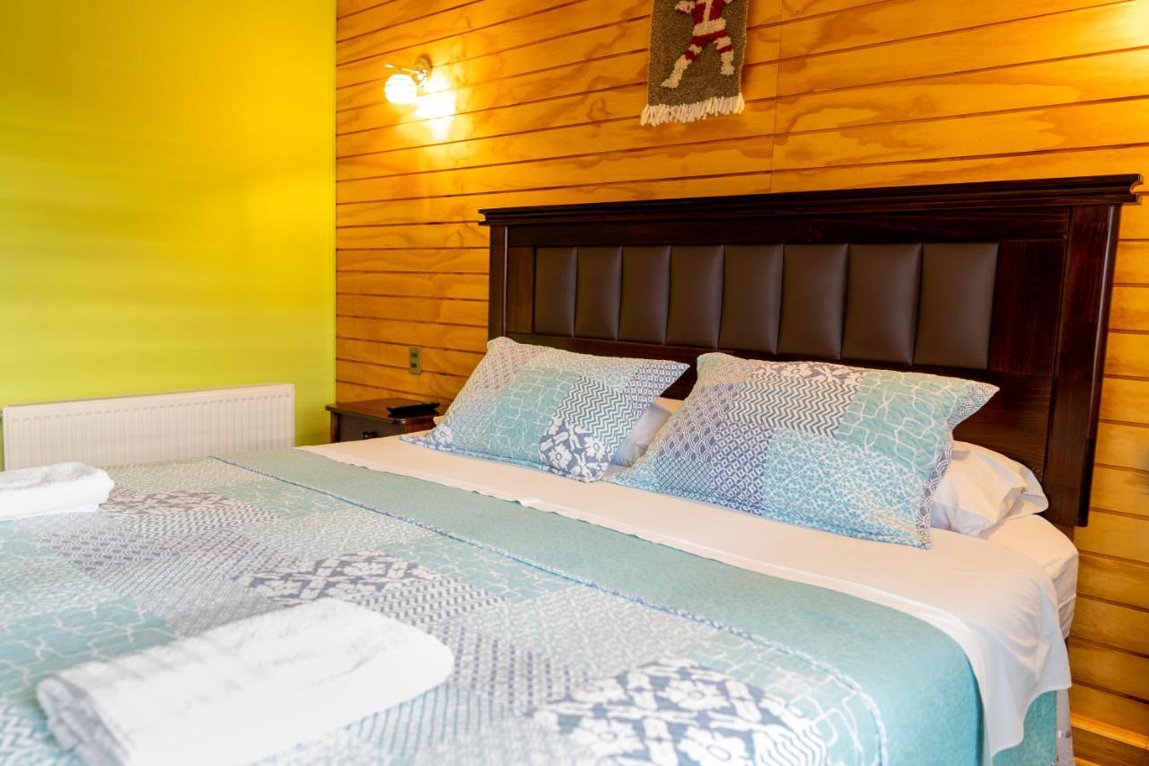 Casa Lucy Bed & Breakfast Puerto Natales Dış mekan fotoğraf