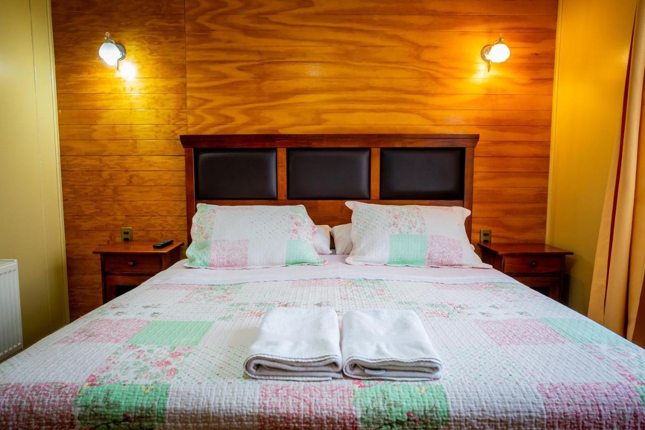 Casa Lucy Bed & Breakfast Puerto Natales Dış mekan fotoğraf
