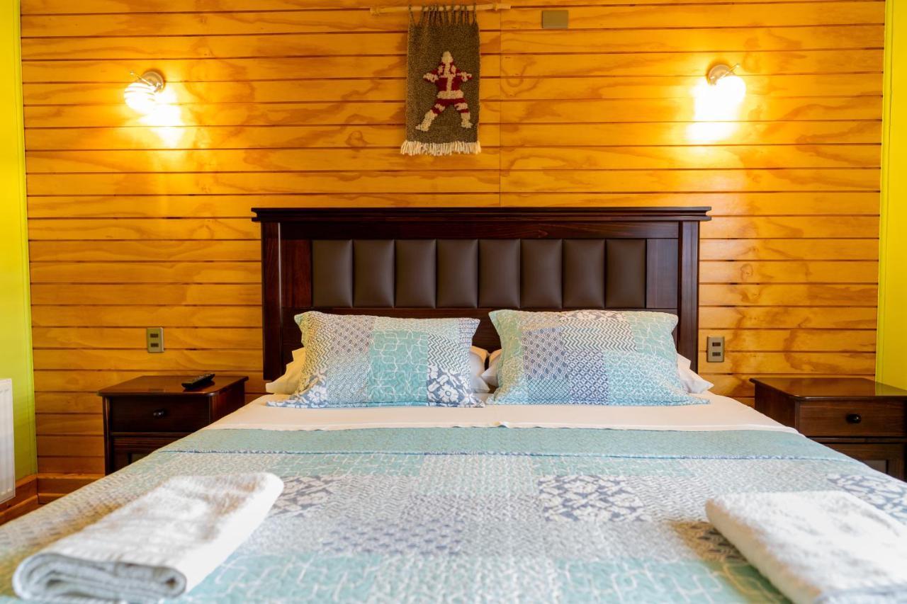 Casa Lucy Bed & Breakfast Puerto Natales Dış mekan fotoğraf