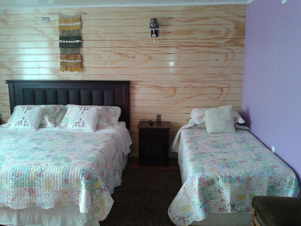 Casa Lucy Bed & Breakfast Puerto Natales Oda fotoğraf